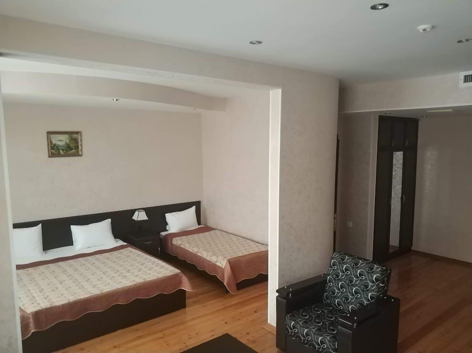 Aef Hotel Баку Екстериор снимка