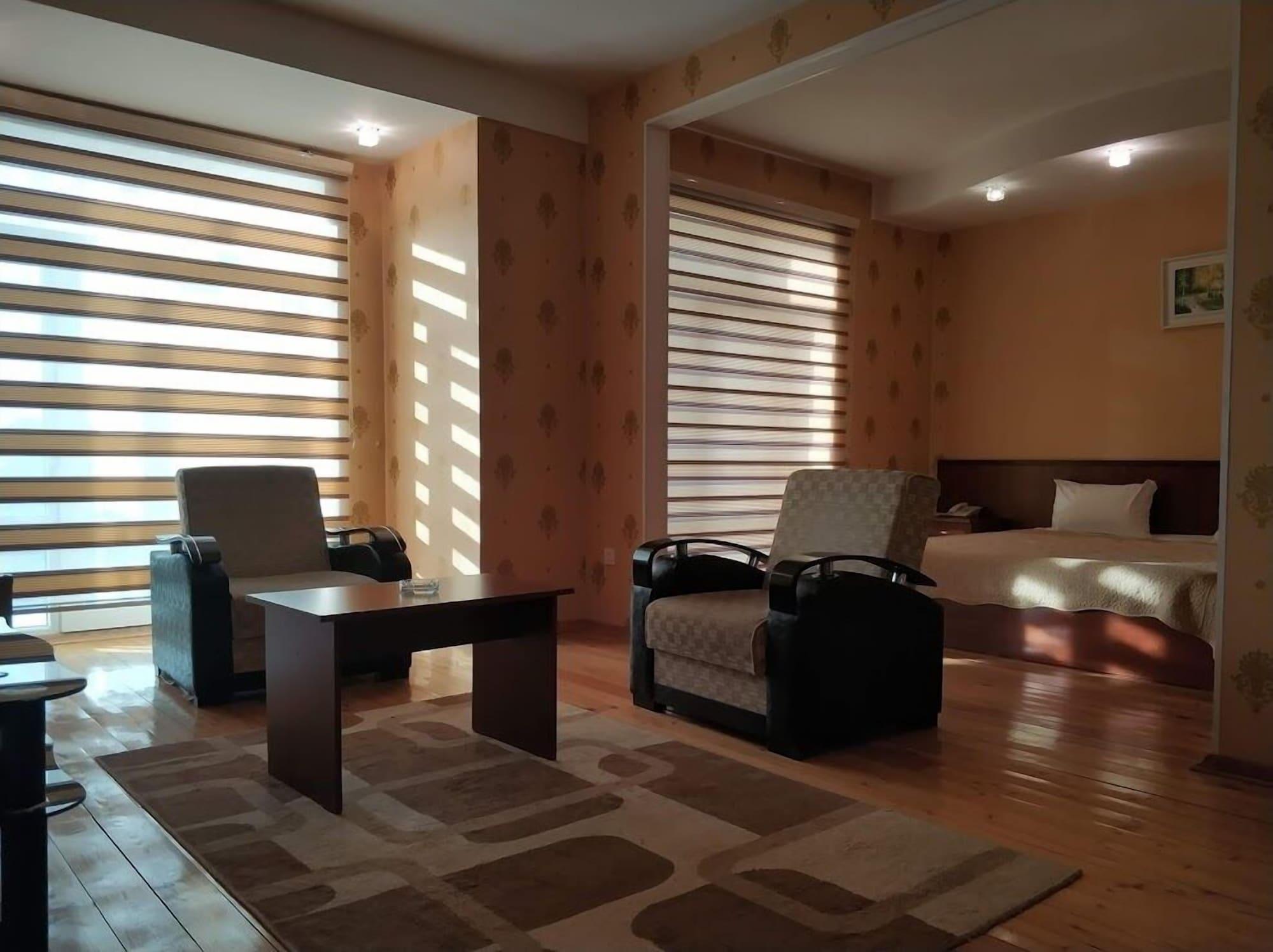 Aef Hotel Баку Екстериор снимка