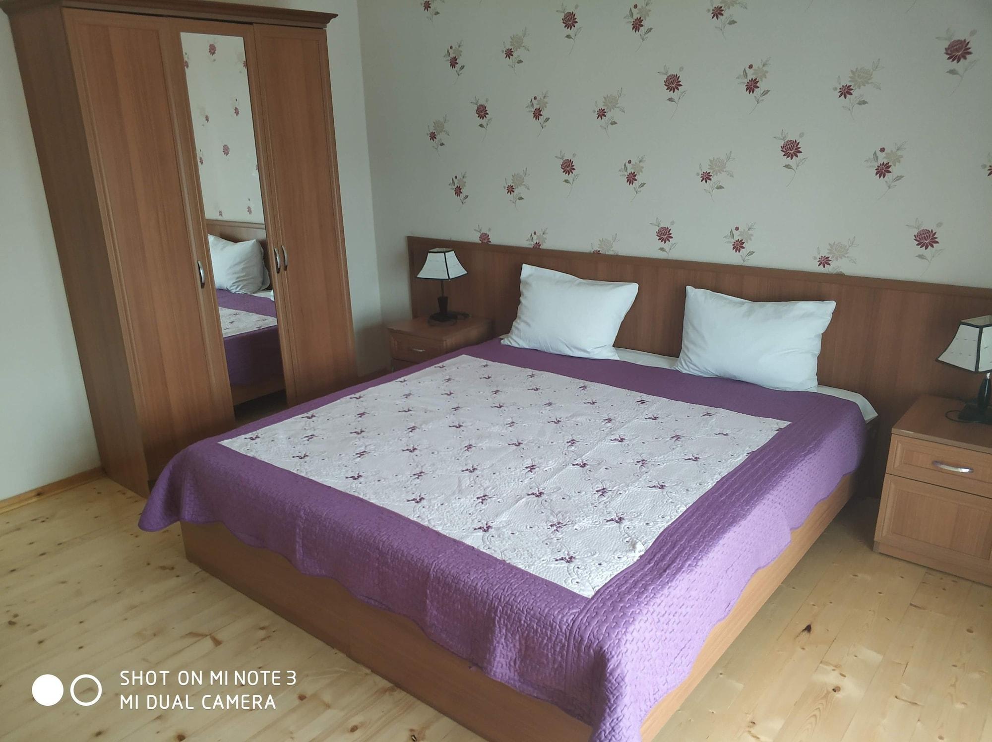 Aef Hotel Баку Екстериор снимка
