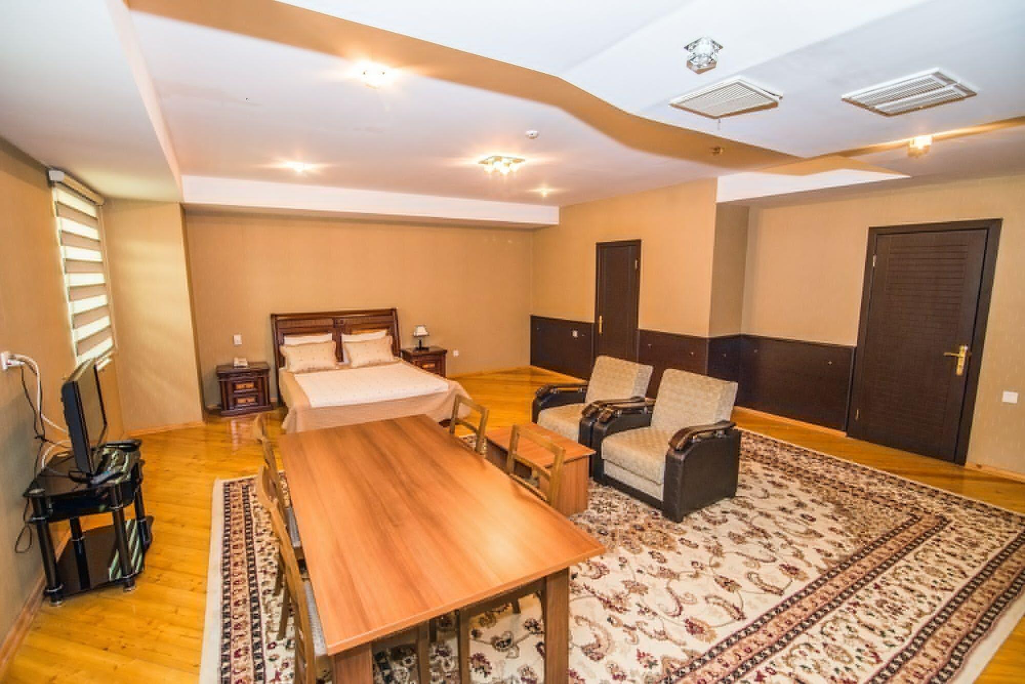 Aef Hotel Баку Екстериор снимка