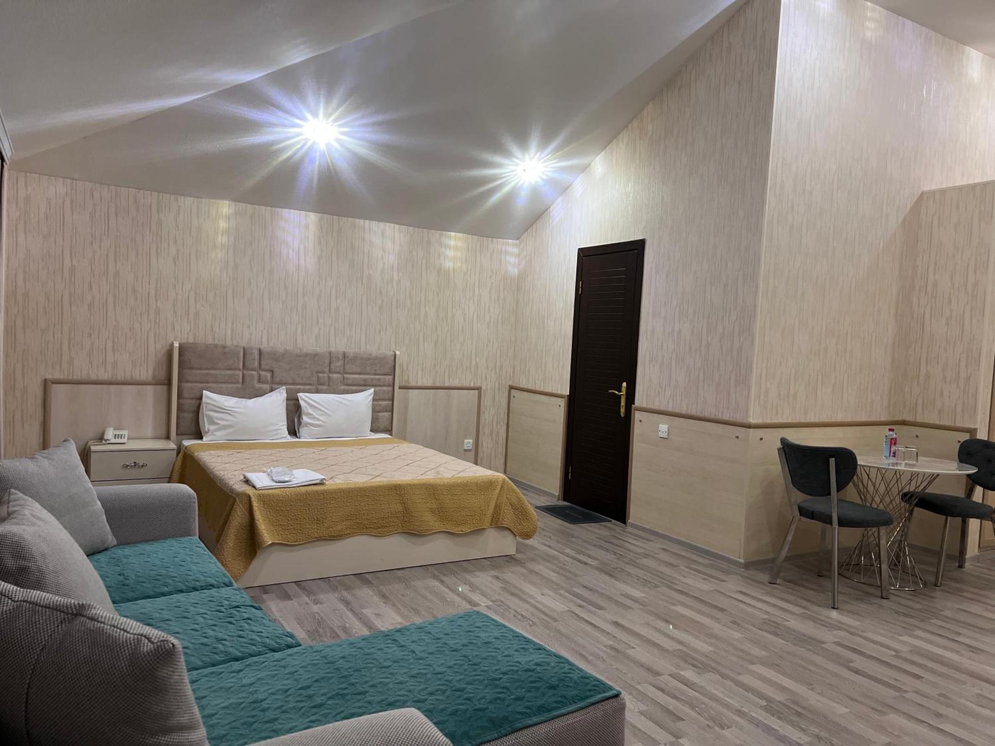 Aef Hotel Баку Екстериор снимка