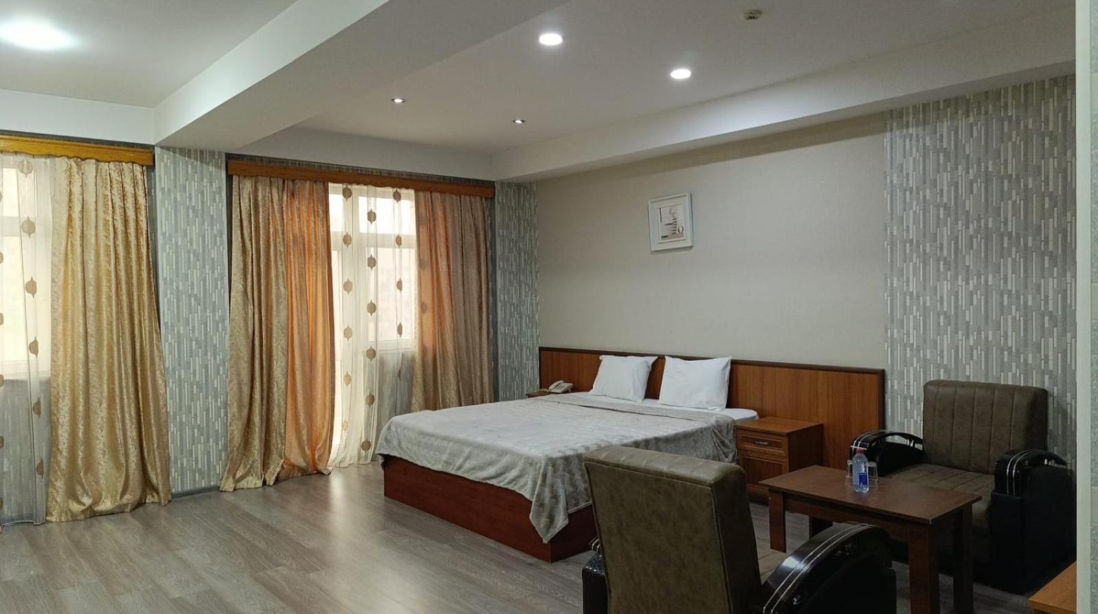 Aef Hotel Баку Екстериор снимка