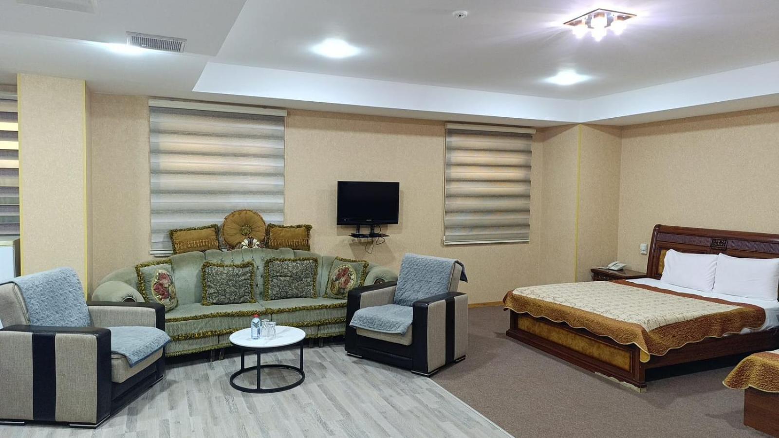 Aef Hotel Баку Екстериор снимка