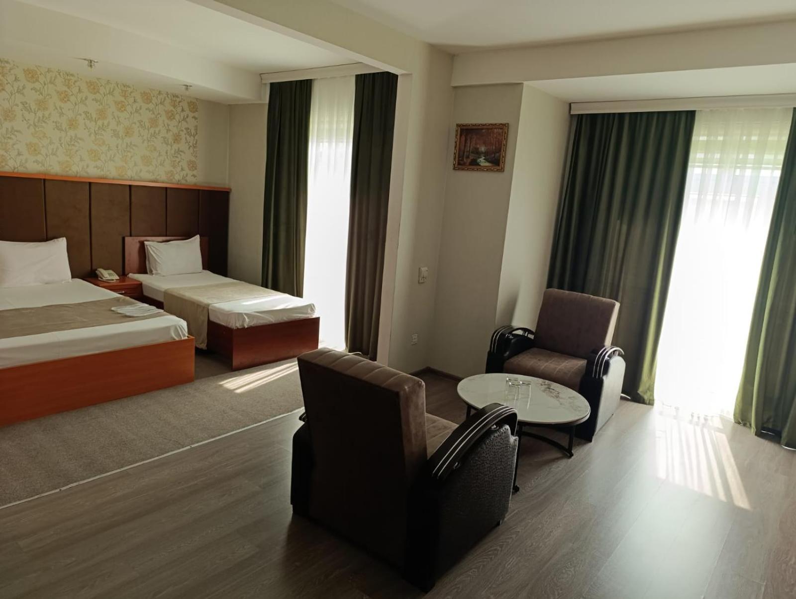 Aef Hotel Баку Екстериор снимка