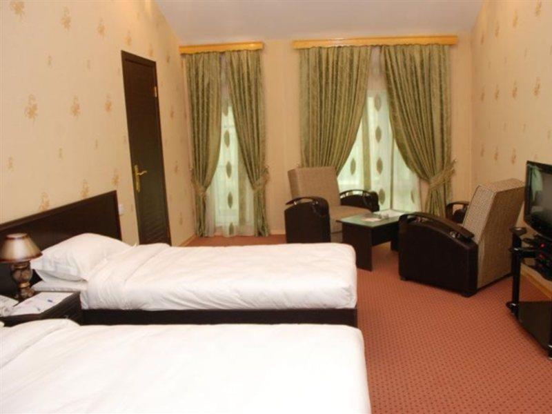 Aef Hotel Баку Екстериор снимка